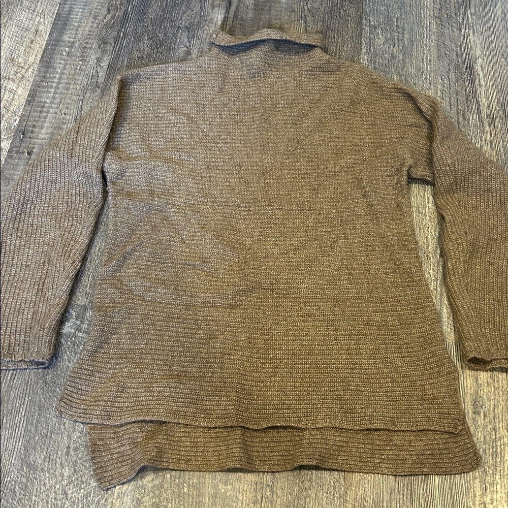 Elegant Tan Turtleneck Sweater Size Large